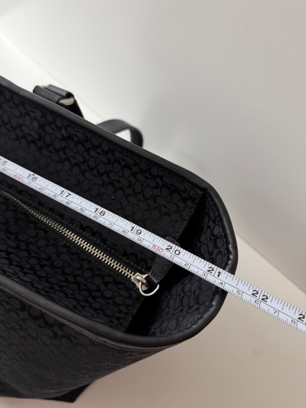 Coach Black Signature C Jacquard Large Tote Travel Bag Carry On - Picture 7 of 12